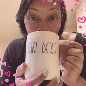 Meet your Posher, Janella